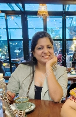 Aarti Mehra